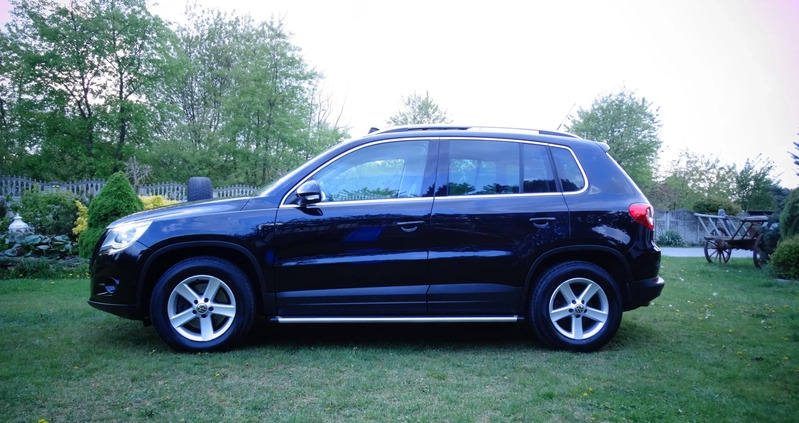 Volkswagen Tiguan cena 40900 przebieg: 225000, rok produkcji 2009 z Milanówek małe 667